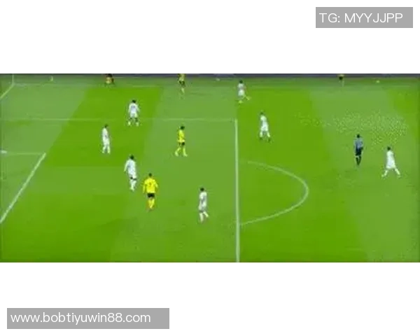 C罗禁区内精彩瞬间连连失误脚后跟射门因越位被判无效 C罗禁区内精彩瞬间连连失误脚后跟射门因越位被判无效