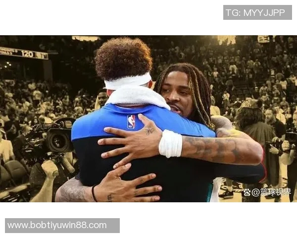 莫兰特讽刺四冠克莱为废物忘记自己26岁时的表现如何